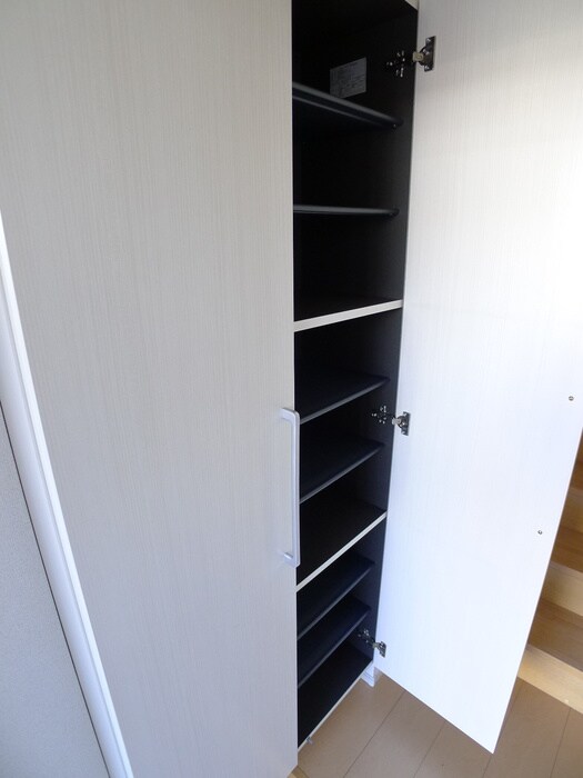 物件内観写真16　(靴箱)