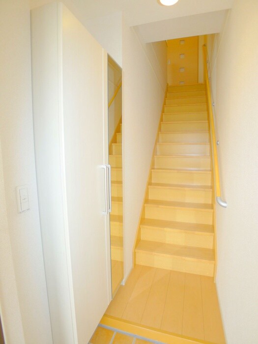 物件内観写真17　(靴箱)