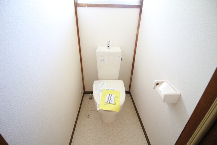 物件内観写真12　(トイレ)