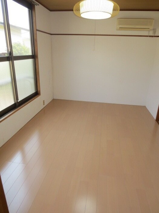 物件内観写真12　(居室)