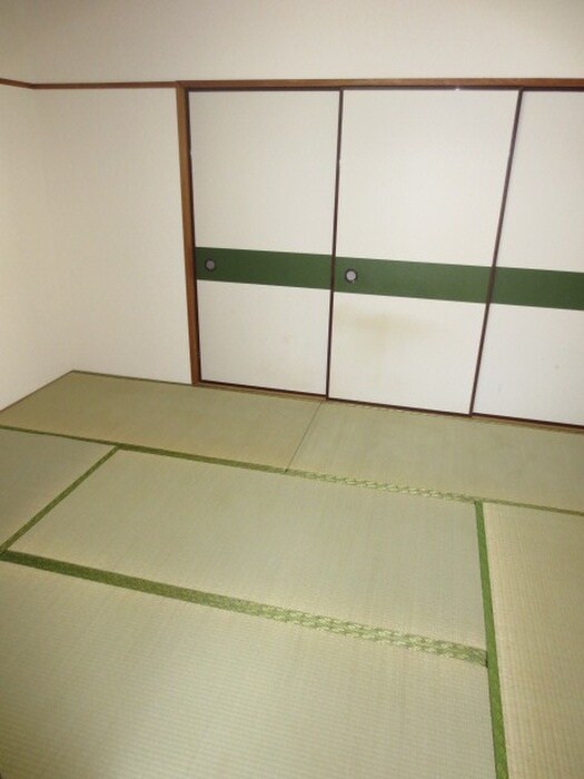 物件内観写真13　(居室)