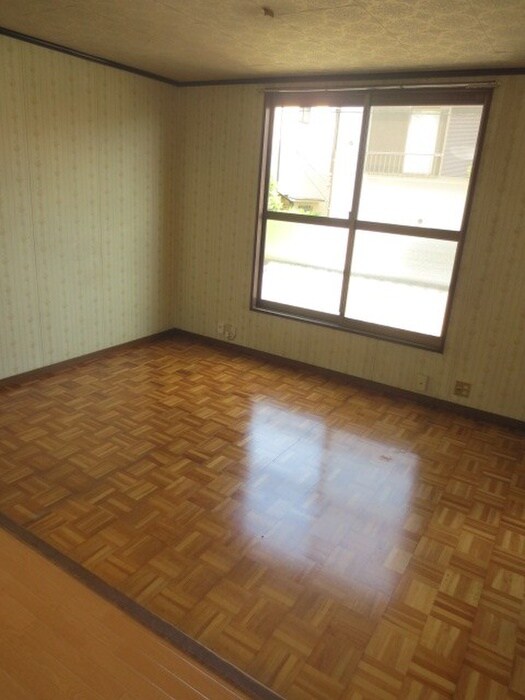 物件内観写真15　(居室)