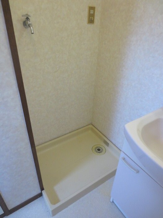 物件内観写真22　(洗濯機置場)