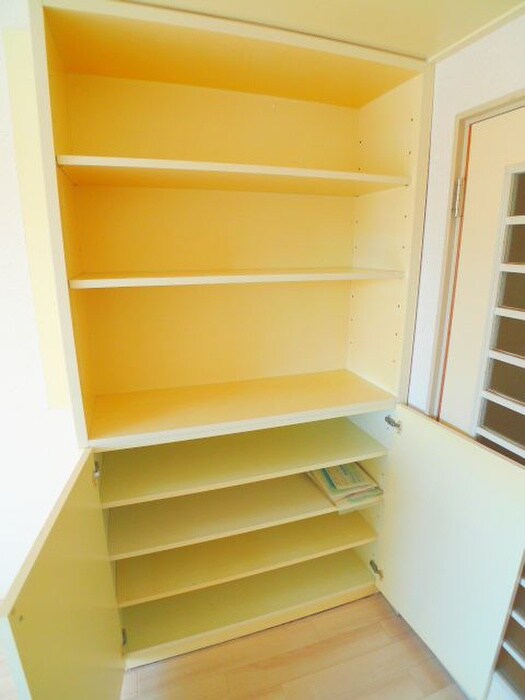 シティーパレス上尾６の収納