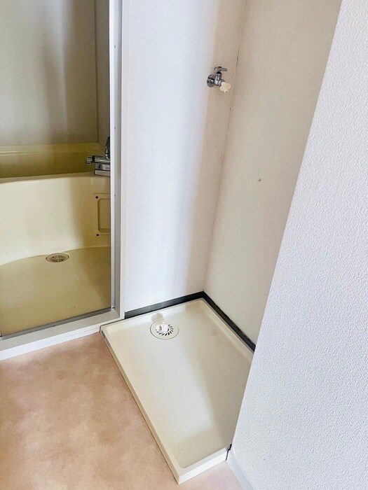 物件内観写真15　(洗濯機置場)