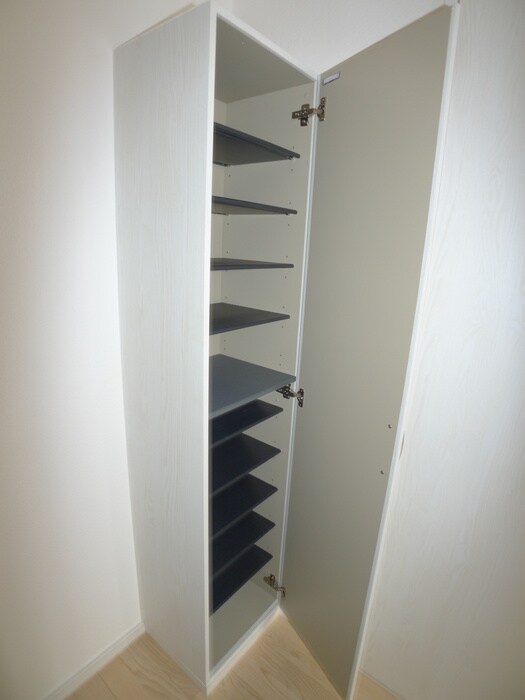 物件内観写真9　(靴箱)