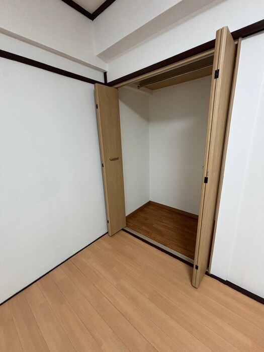 物件内観写真11　(収納)