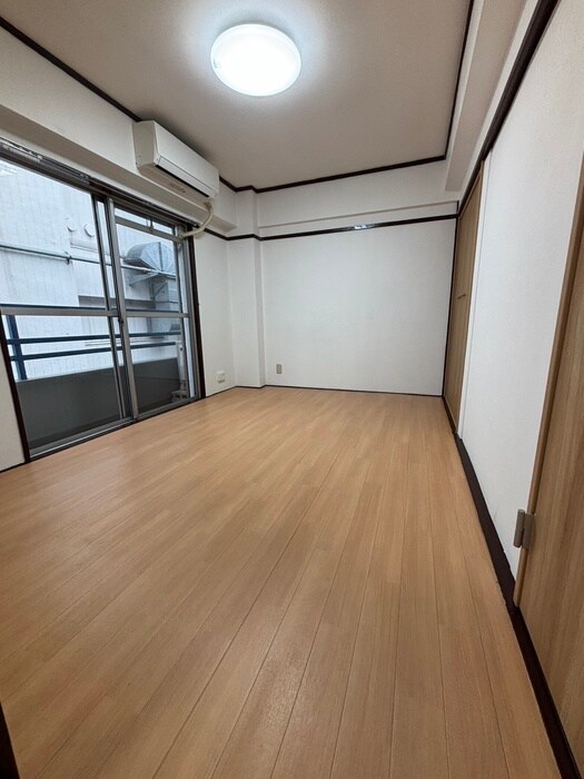 物件内観写真12　(居室)