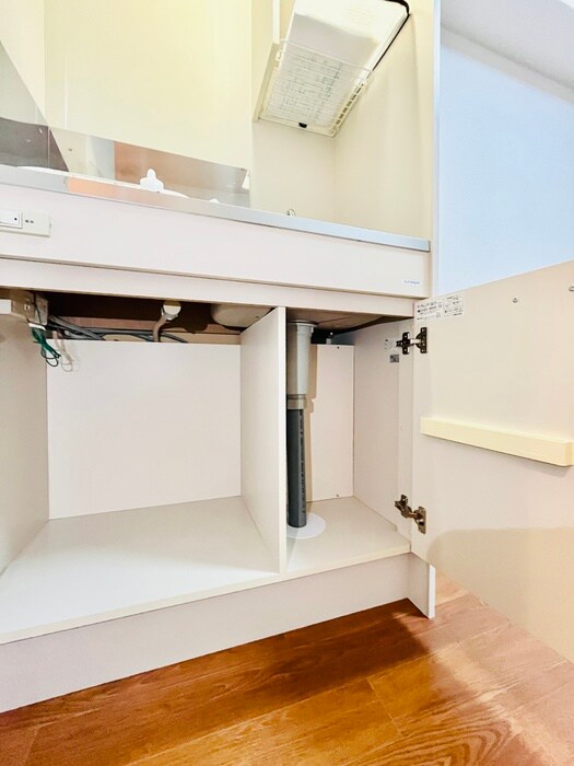 物件内観写真12　(収納)