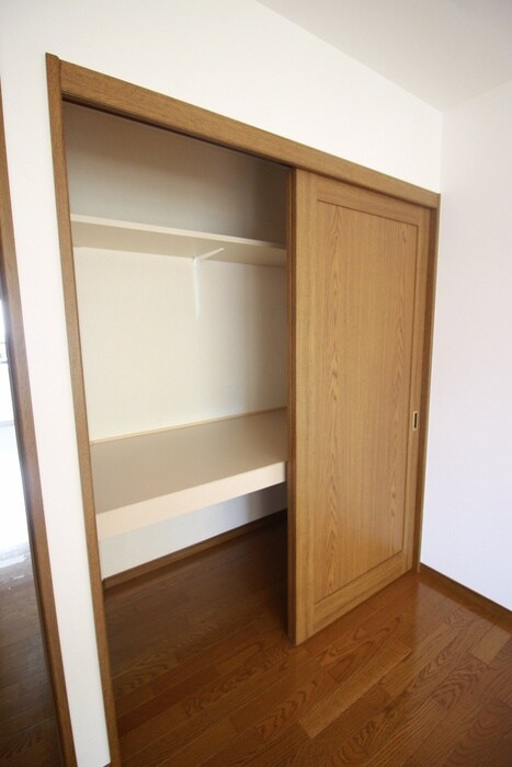 物件内観写真8　(収納)