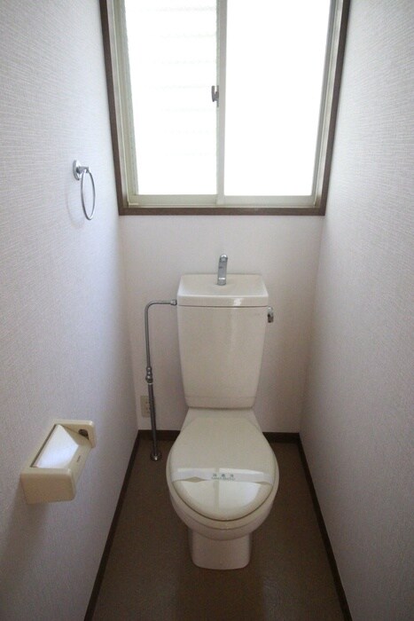 物件内観写真14　(トイレ)