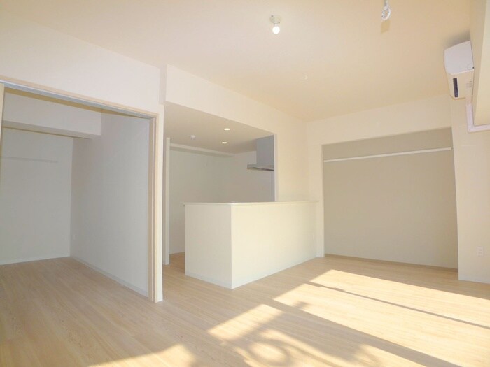 物件内観写真9　(居室)