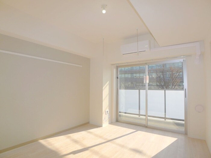 物件内観写真9　(ベランダ・バルコニー)