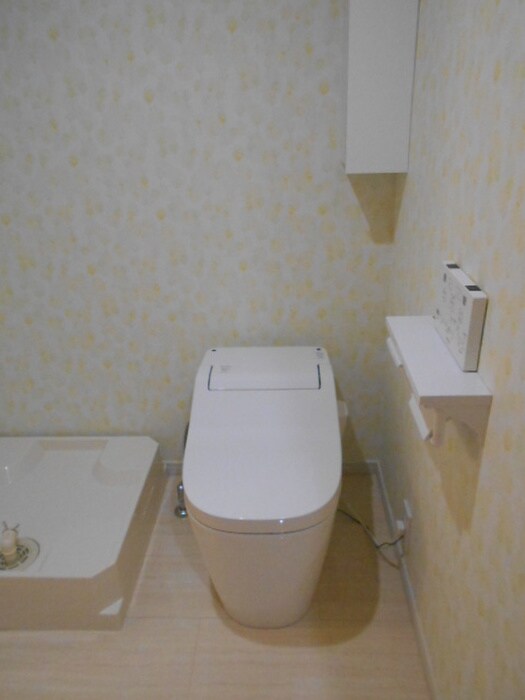 物件内観写真12　(トイレ)