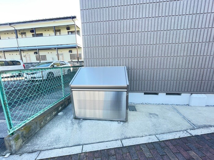 物件外観写真4　(建物設備)
