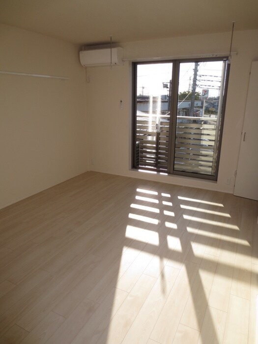 物件内観写真13　(居室)