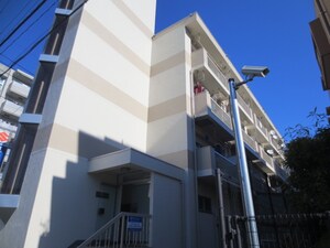 寿マンション外観写真