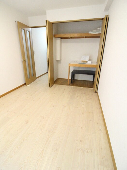 物件内観写真10　(居室)