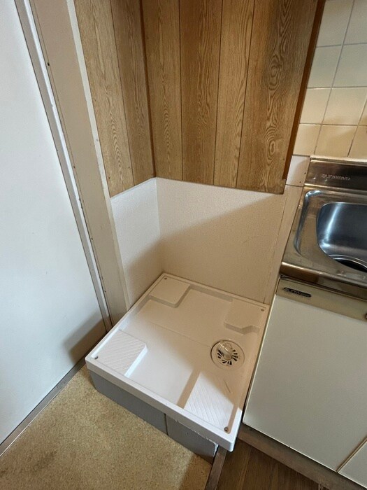 物件内観写真17　(洗濯機置場)