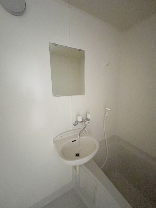 物件内観写真13　(洗面)