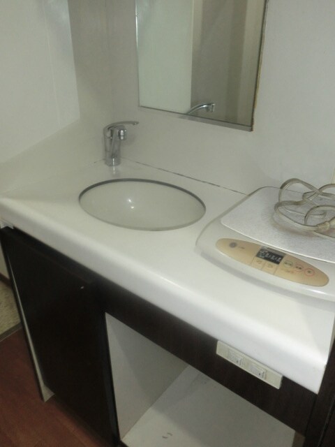 物件内観写真5　(洗面)