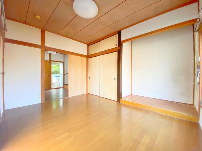 物件内観写真3　(居室)