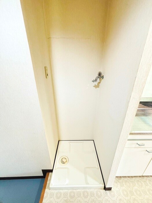 物件内観写真17　(洗濯機置場)