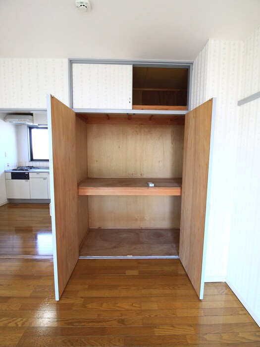 物件内観写真9　(収納)