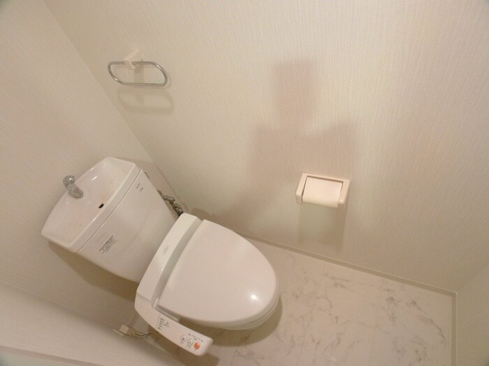 物件内観写真14　(トイレ)