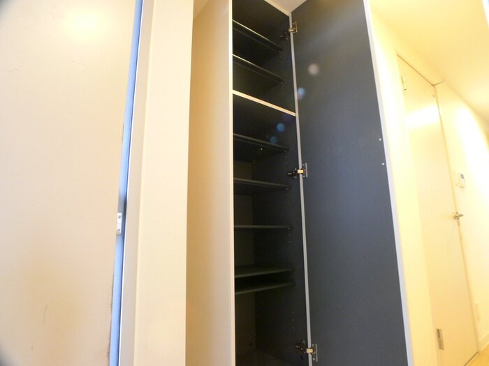 物件内観写真18　(靴箱)