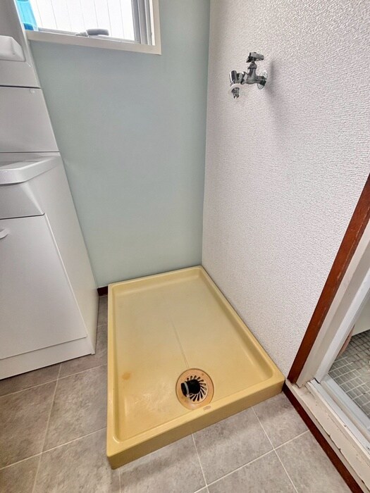 物件内観写真12　(洗濯機置場)