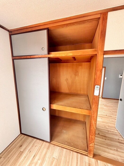 物件内観写真13　(収納)