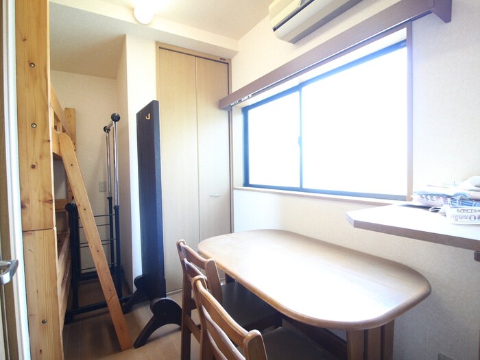 物件内観写真7　(居室)