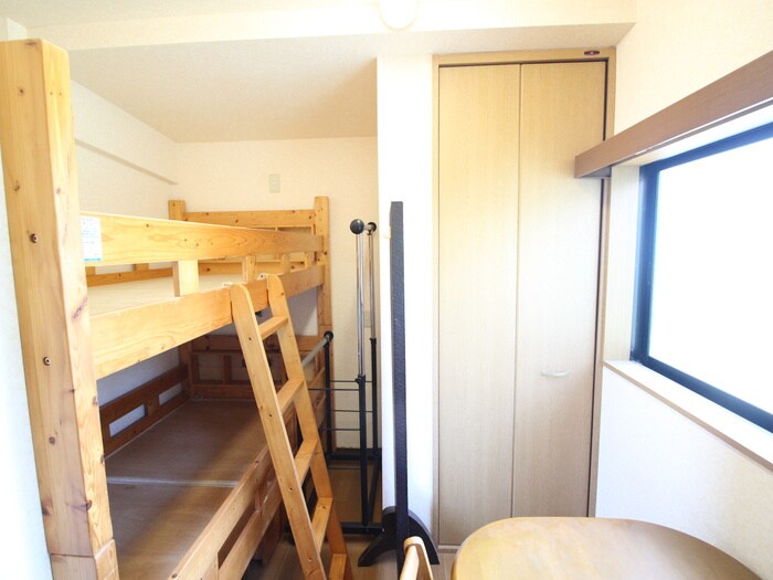 物件内観写真18　(居室)