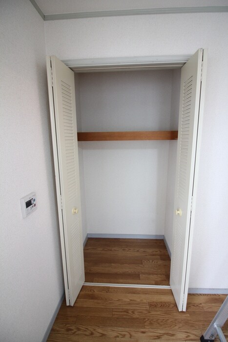 物件内観写真10　(収納)