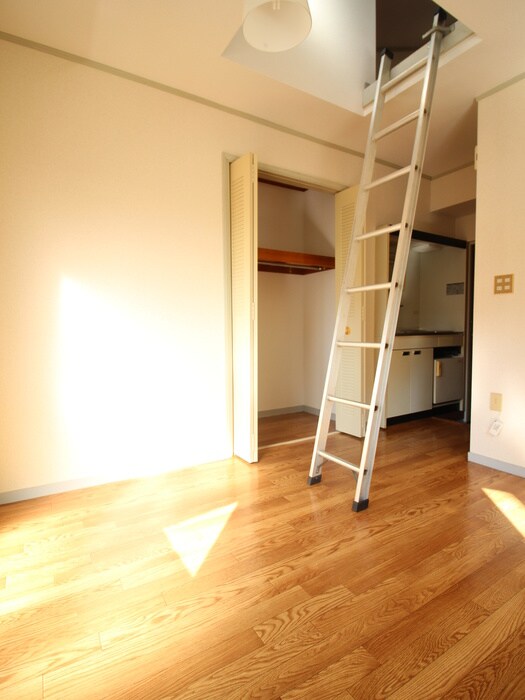 物件内観写真17　(居室)