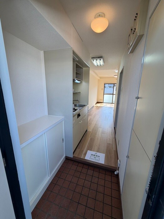 物件内観写真14　(玄関)