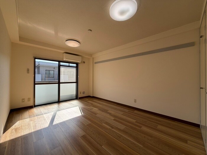 物件内観写真17　(居室)