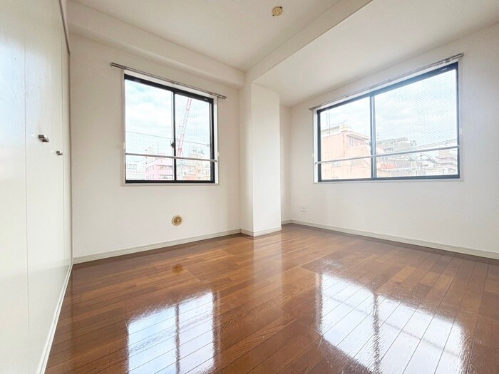 物件内観写真8　(居室)