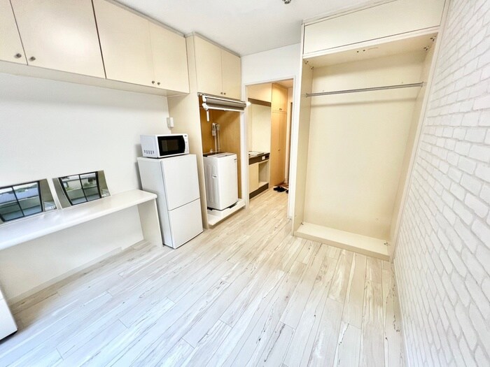 物件内観写真8　(居室)