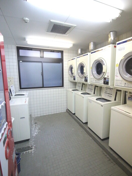 物件外観写真6　(建物設備)