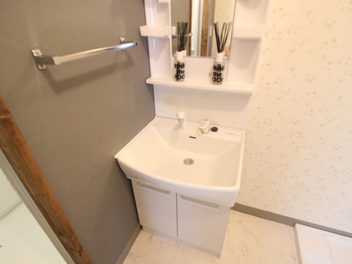 物件内観写真7　(洗面)