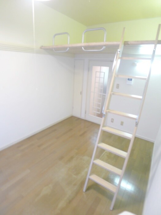 物件内観写真8　(居室)