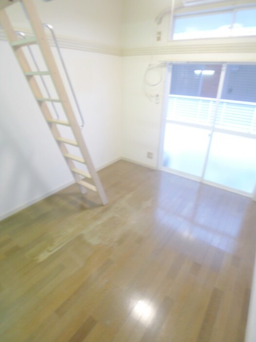 物件内観写真9　(居室)