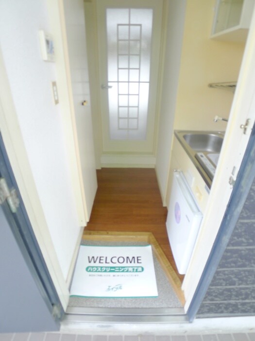 物件内観写真10　(玄関)