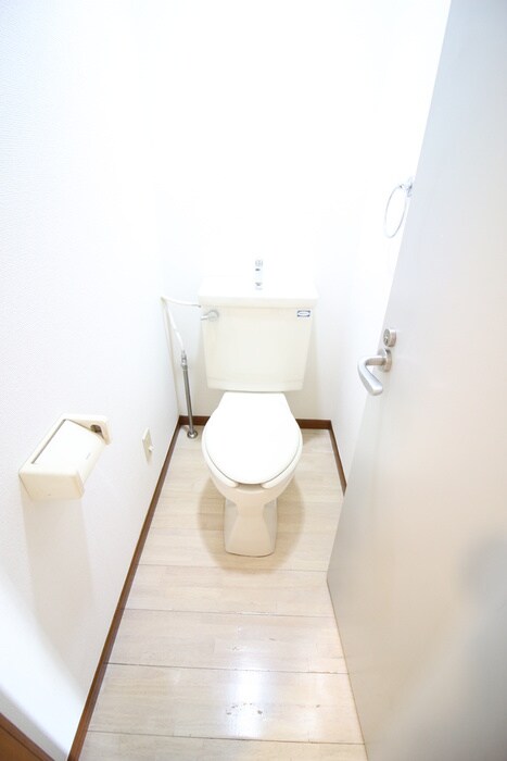 物件内観写真11　(トイレ)