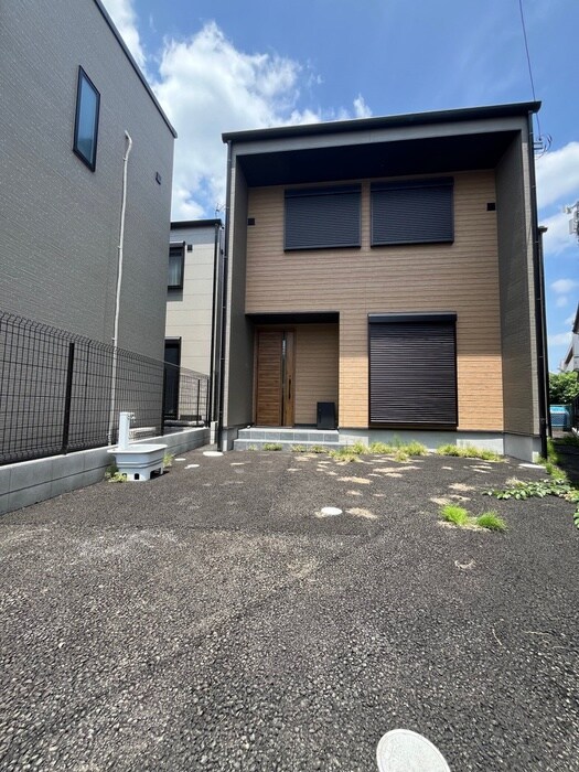 物件外観写真2　(駐輪場)