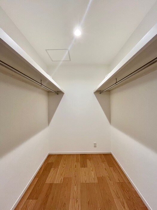 物件内観写真12　(収納)