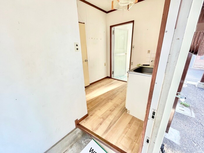 物件内観写真14　(廊下)