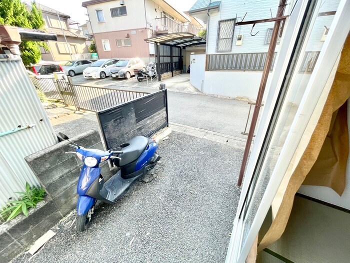 物件内観写真16　(室内からの展望)